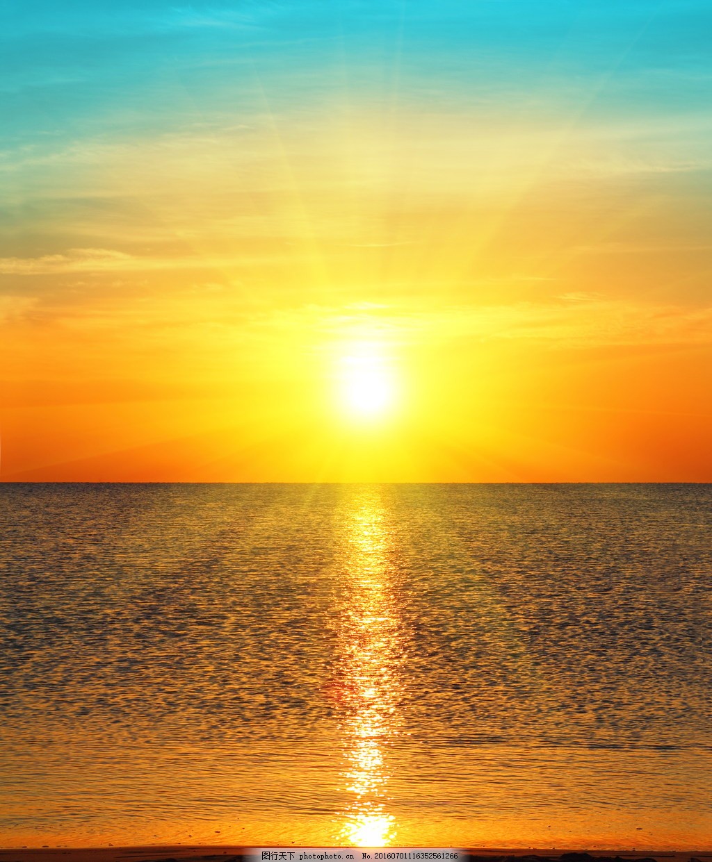 太阳和海面摄影图高清摄影大图-千库网