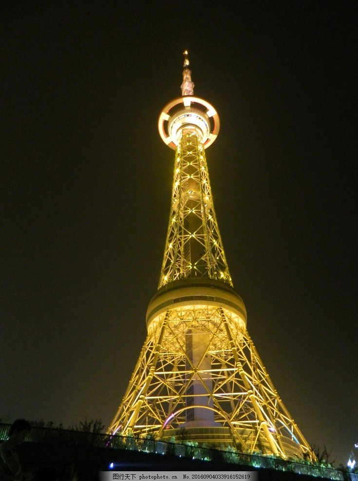 泉州风景的高塔简笔画